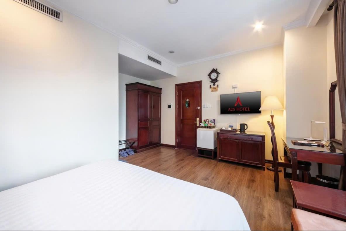 A25 Hotel - 15 Tran Quoc Toan Hanoi Zewnętrze zdjęcie